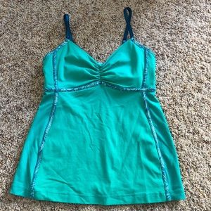 🧜‍♀️Lululemon tank in teal size 6